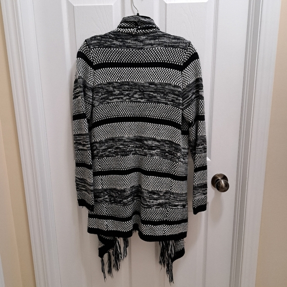 Ricki's Open Cardigan Sweater Women's Size Large Striped Knit Grey Black White - Picture 9 of 10
